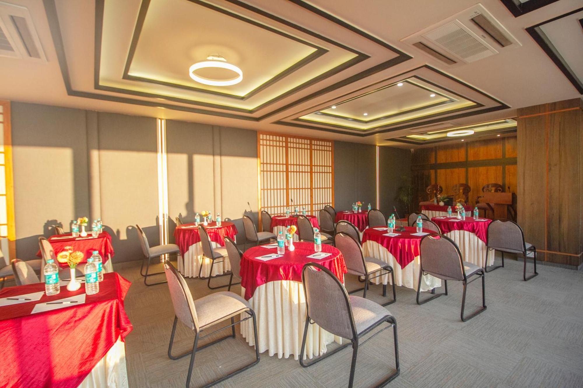 Hotel Amritara Surya, Mcleodganj, Dharamsala Zewnętrze zdjęcie