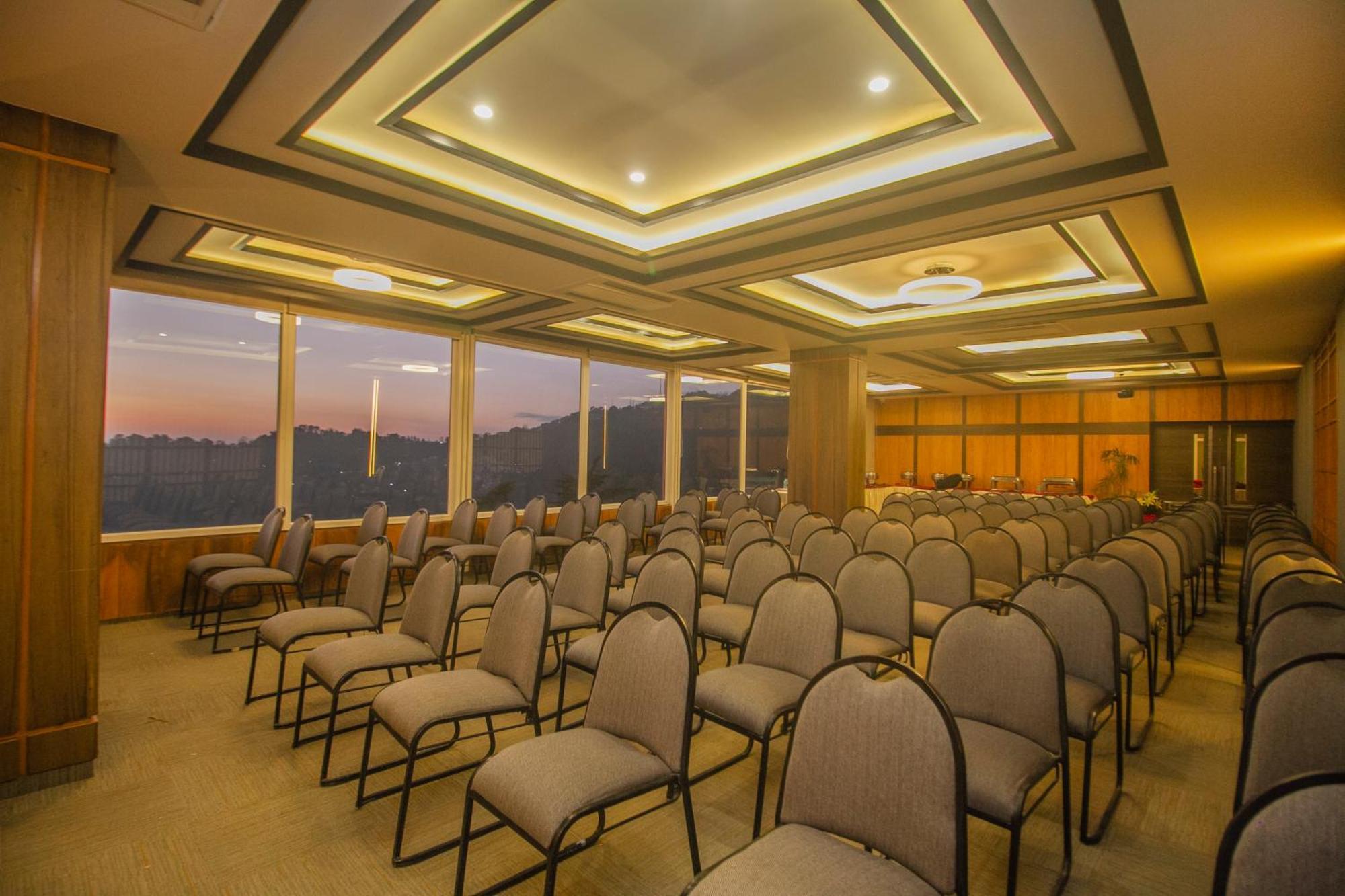 Hotel Amritara Surya, Mcleodganj, Dharamsala Zewnętrze zdjęcie