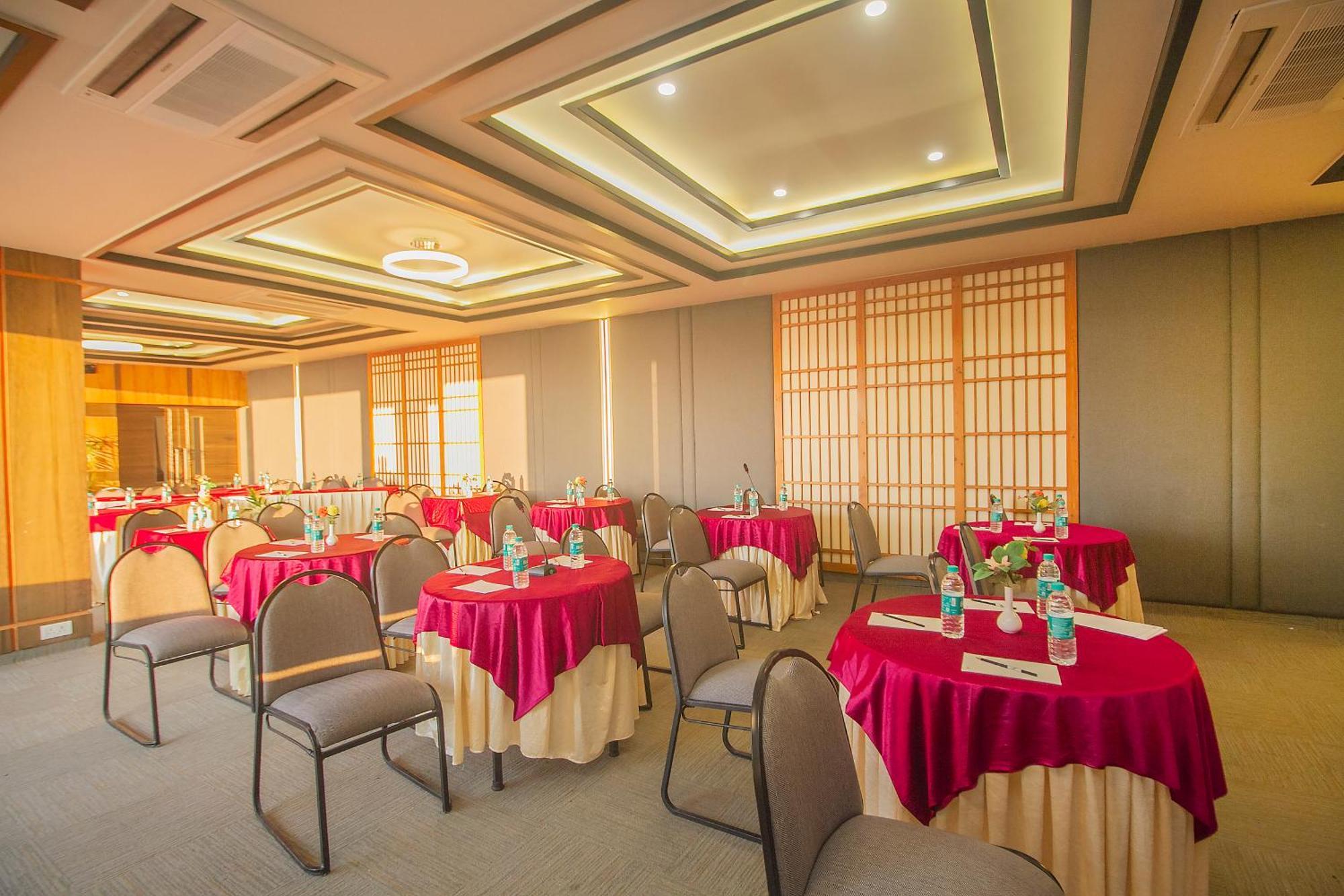 Hotel Amritara Surya, Mcleodganj, Dharamsala Zewnętrze zdjęcie