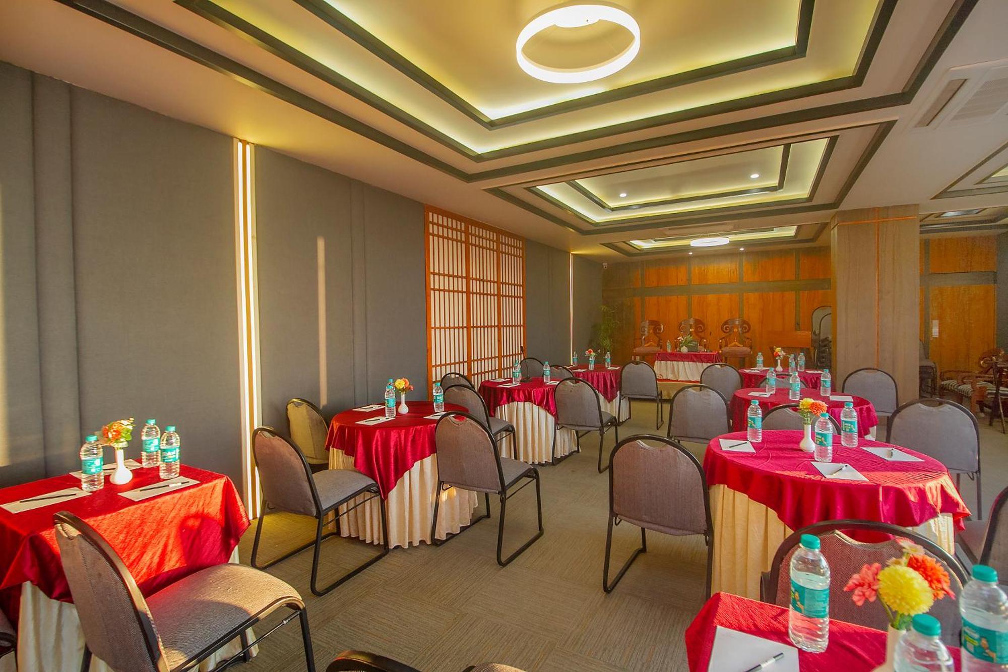 Hotel Amritara Surya, Mcleodganj, Dharamsala Zewnętrze zdjęcie
