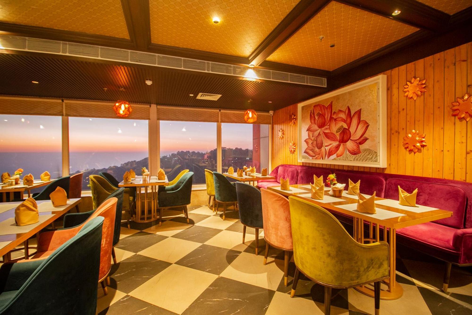 Hotel Amritara Surya, Mcleodganj, Dharamsala Zewnętrze zdjęcie