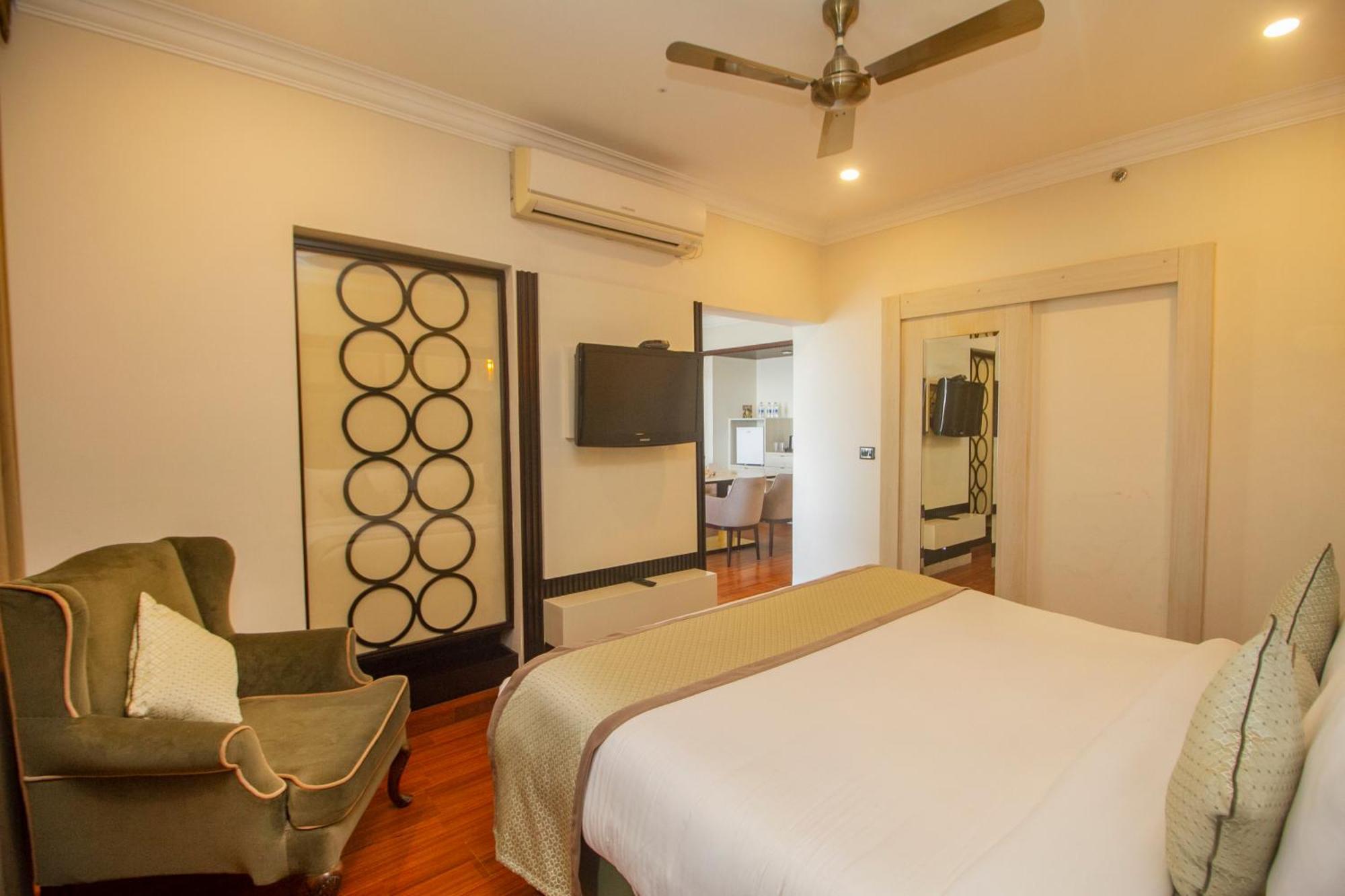 Hotel Amritara Surya, Mcleodganj, Dharamsala Zewnętrze zdjęcie